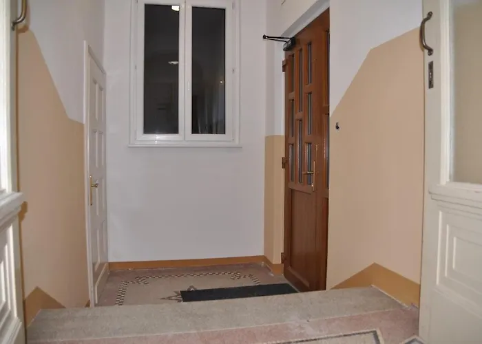 Apartment Amarotico, 1